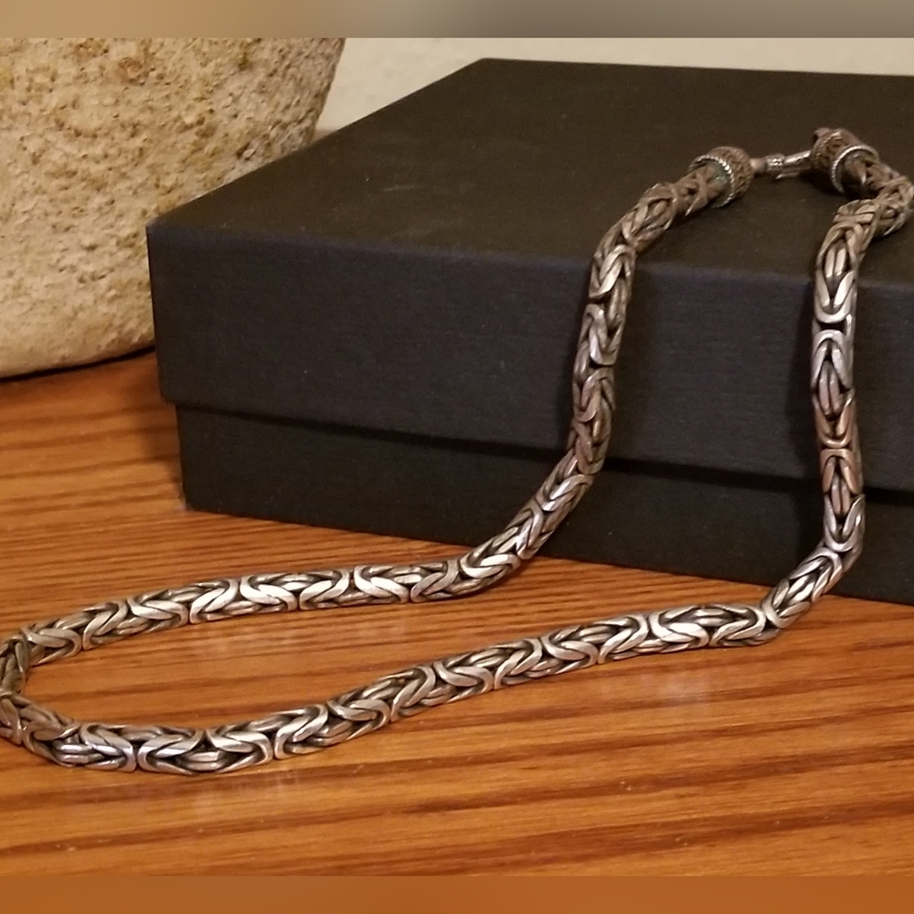 VERY RARE Silpada Sterling Silver Byzantine Necklace - Picture 7 of 10